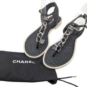 Chanel Black T-Strap CC Silver Chain Quilted Sandals Size EU 39